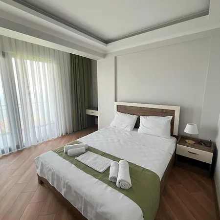 Hotel Pavlonya Garden